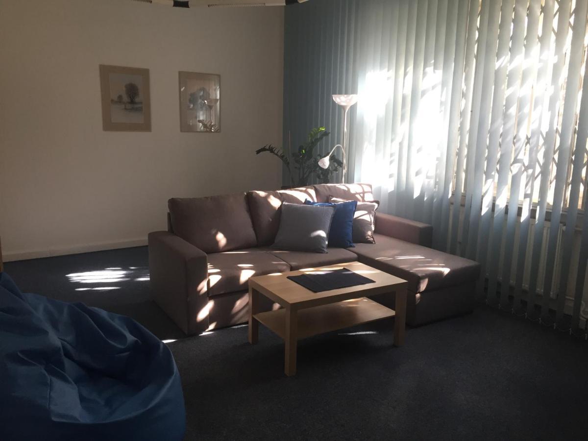 Blue Apartment In Beautiful English Style Garden With Atmosphere براغ المظهر الخارجي الصورة